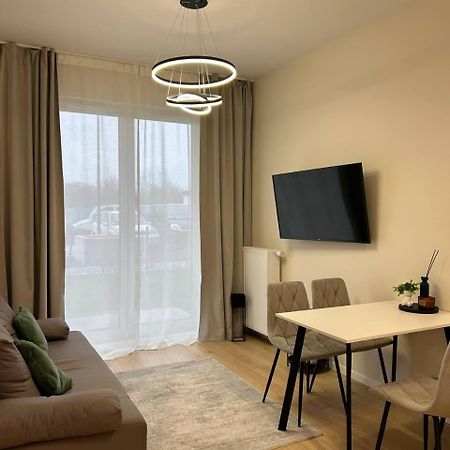 Warsaw Airport Apartment Екстер'єр фото