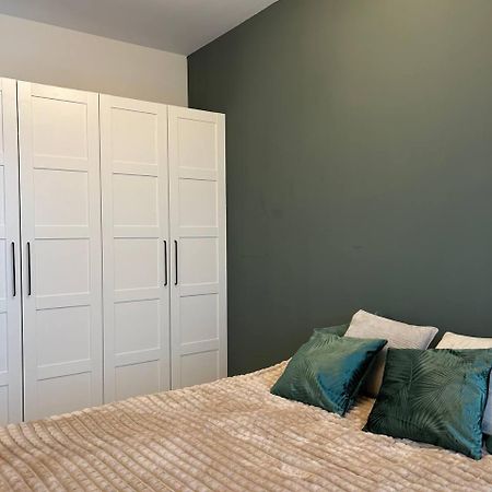 Warsaw Airport Apartment Екстер'єр фото